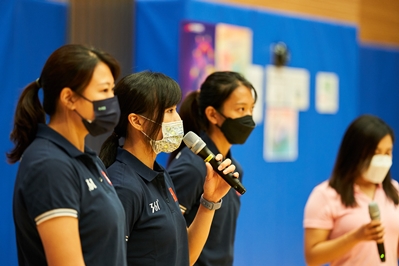 排球精英运动员示范及交流活动 