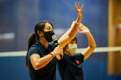 排球精英运动员示范及交流活动 