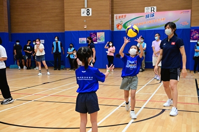 排球精英运动员示范及交流活动 