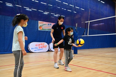 排球精英运动员示范及交流活动 
