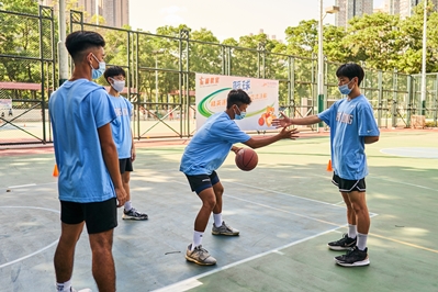 篮球精英运动员示范及交流活动 