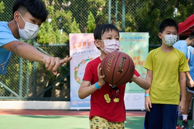 篮球精英运动员示范及交流活动 